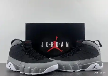 CT8019-060 Particle Grey CT8019-060 Retro Jordan 9 0515